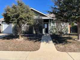 featured image of 121 Ivy Lane