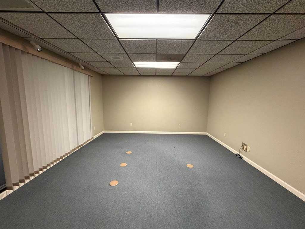 87 Coronado Dr - Photo 5 of 17