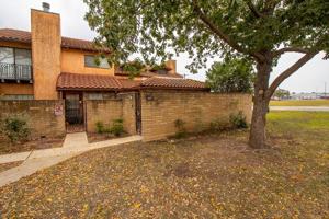 featured image of 1127 Lois Street North