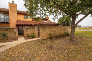 1127 Lois Street North - Photo 1 of 1