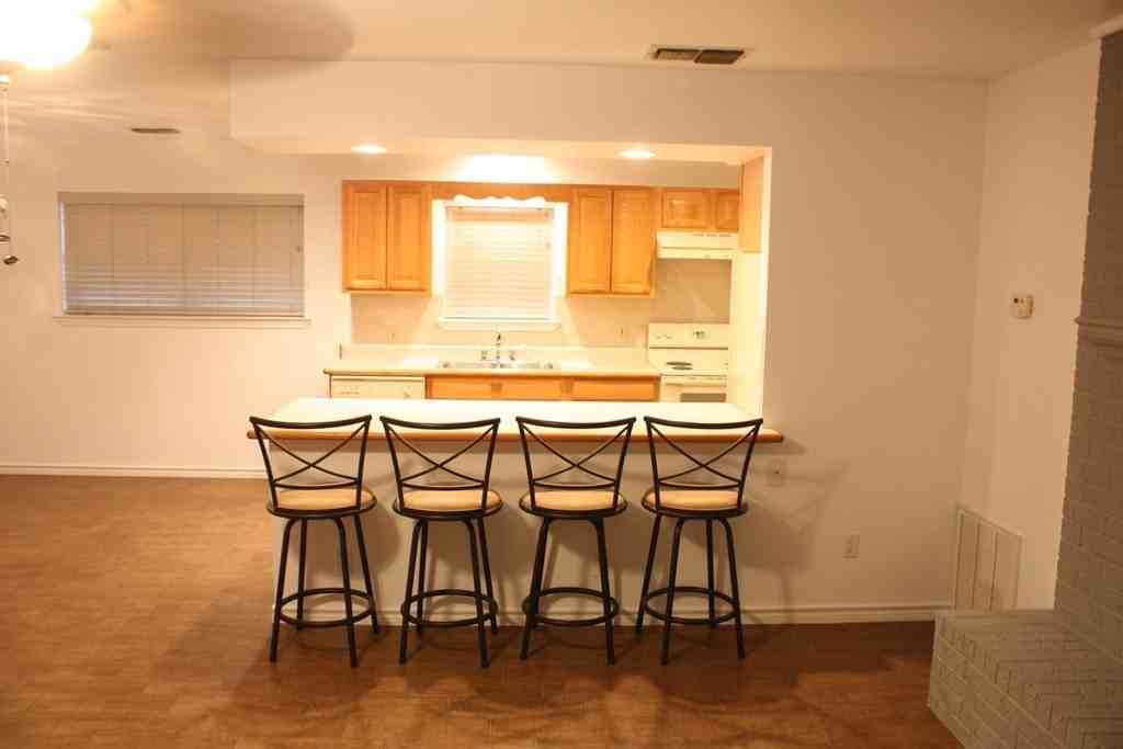 1316 Carol Ann Drive - Photo 5 of 20