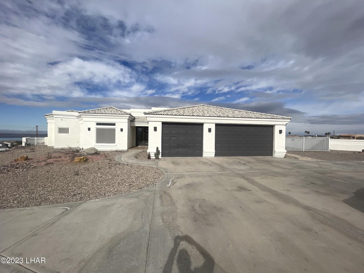 3411 Antelope Dr - Photo 2 of 49