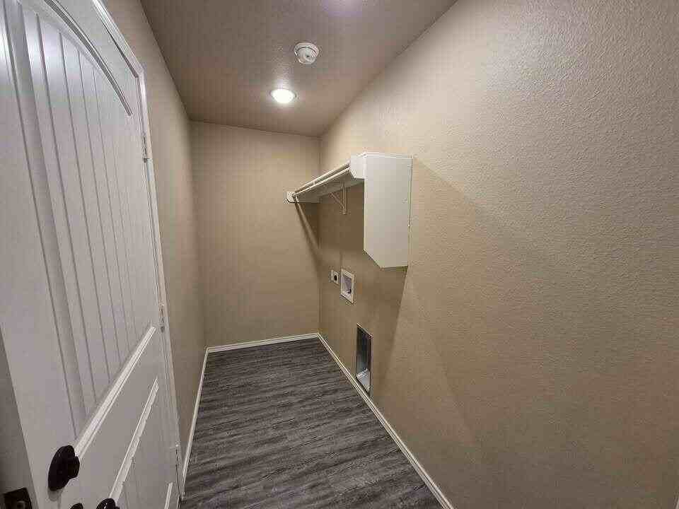 2926 E Cornell St - Photo 3 of 11