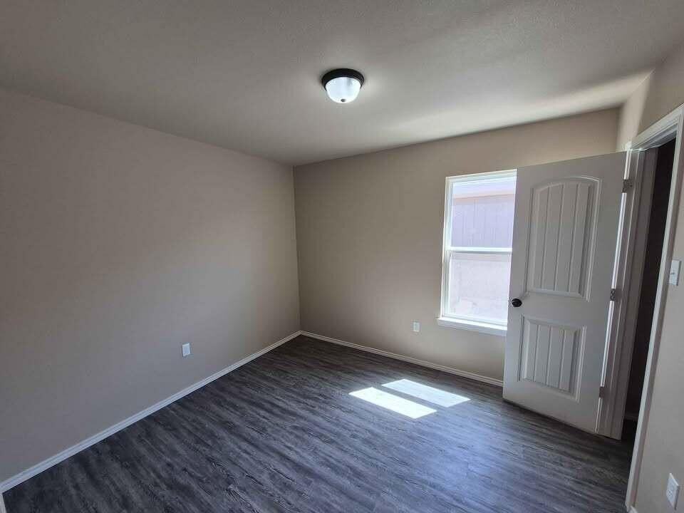 2926 E Cornell St - Photo 6 of 11