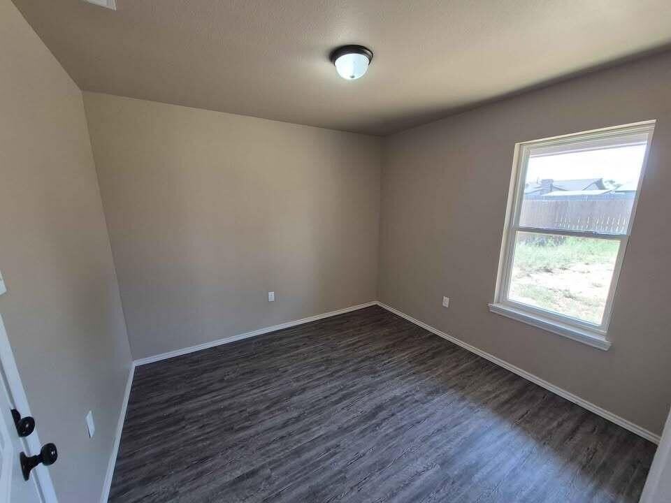 2926 E Cornell St - Photo 7 of 11