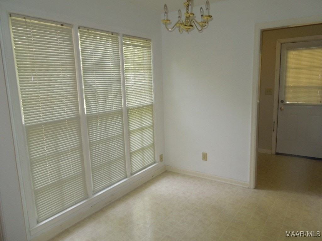 2169 Edinburgh Dr - Photo 7 of 13