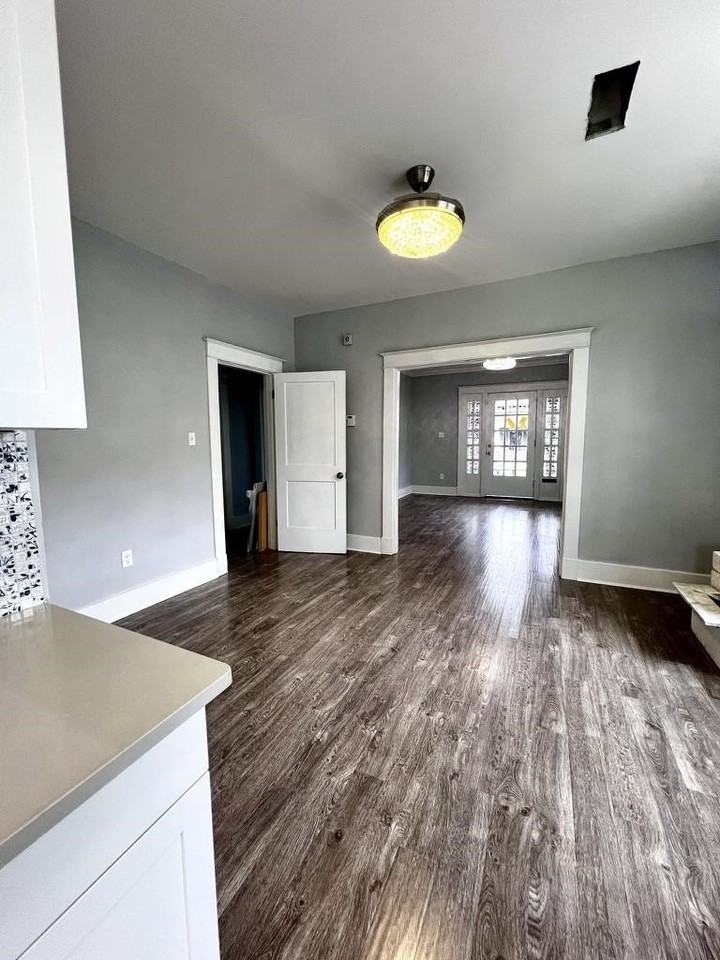 1052 Faxon Ave - Photo 4 of 12