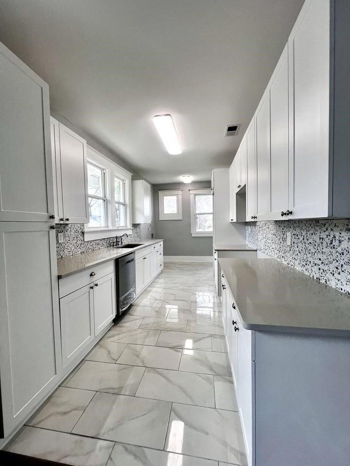 1052 Faxon Ave - Photo 7 of 12