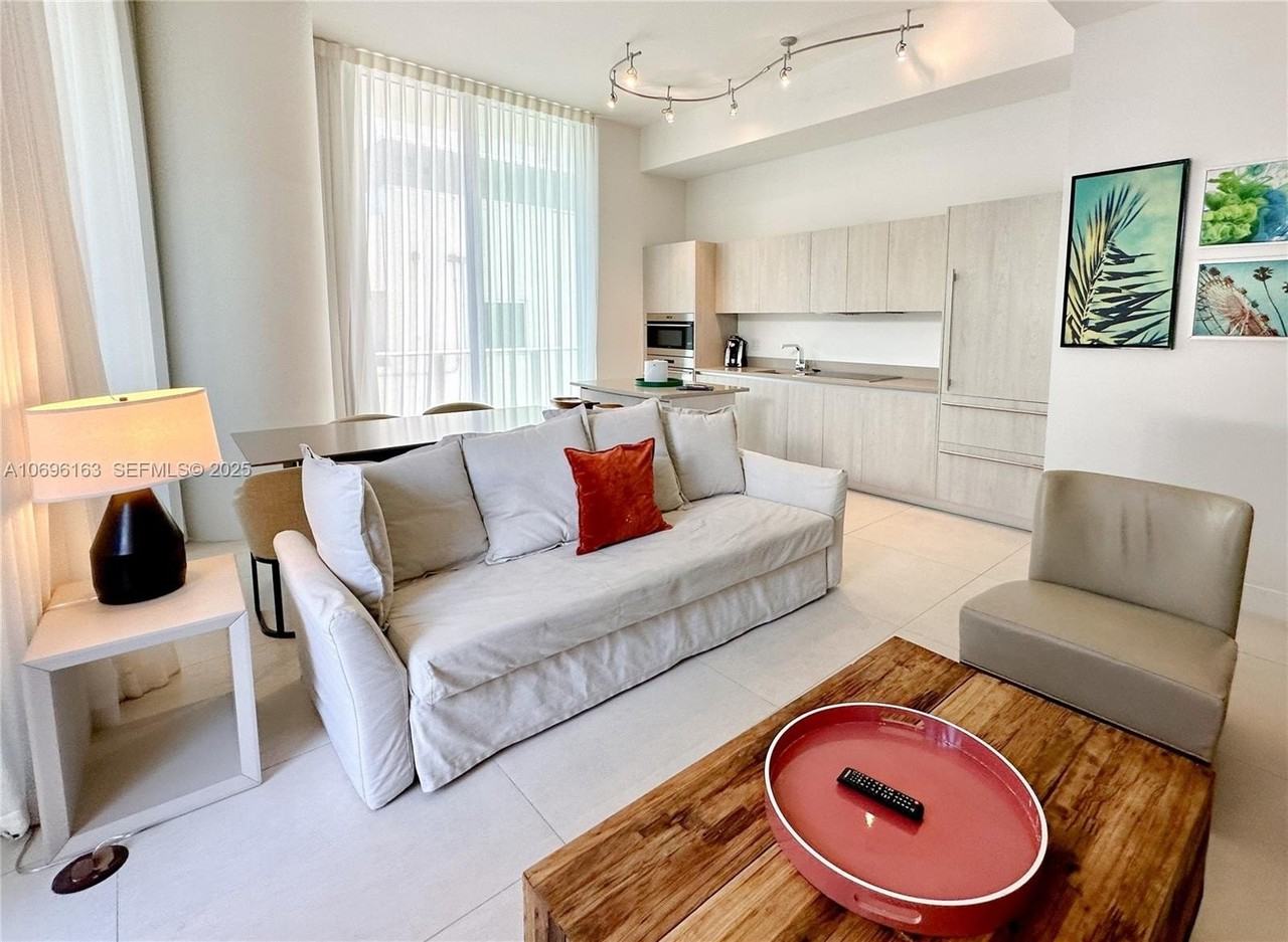 4111 S Ocean Dr #205 - Photo 4 of 50