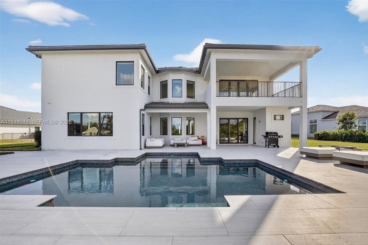 14855 Millstone Ranches Dr - Photo 6 of 50