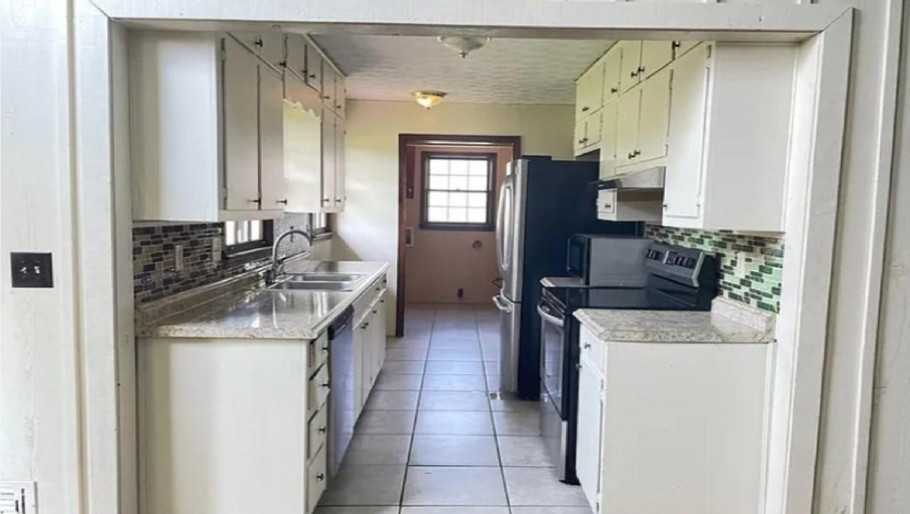 Honey Creek Rd Se - Photo 2 of 9