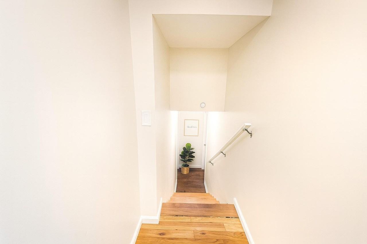 N Camp Creek Pkwy Sw - Photo 5 of 13