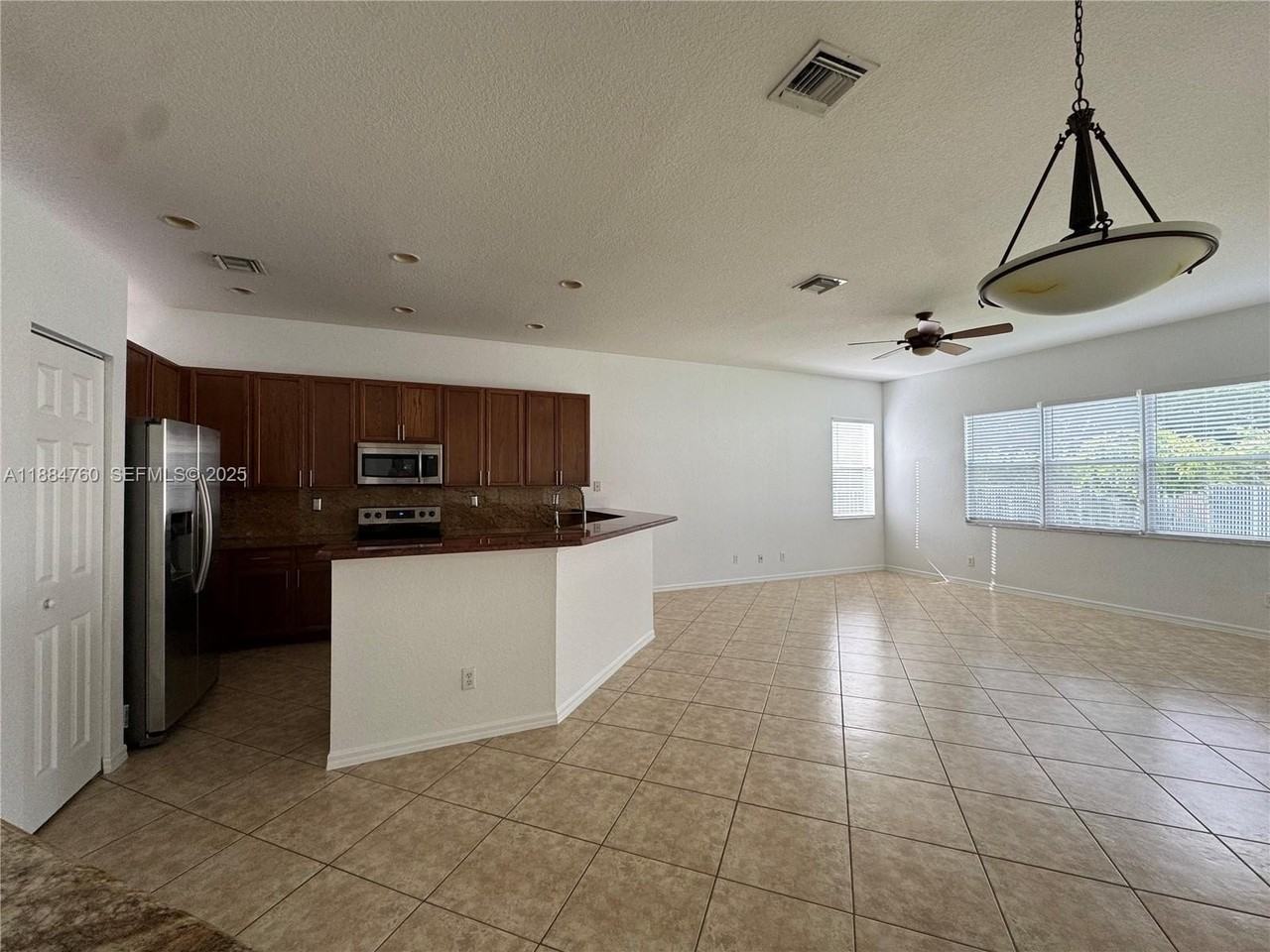 4321 West Whitewater Avenue #0 - Photo 5 of 25