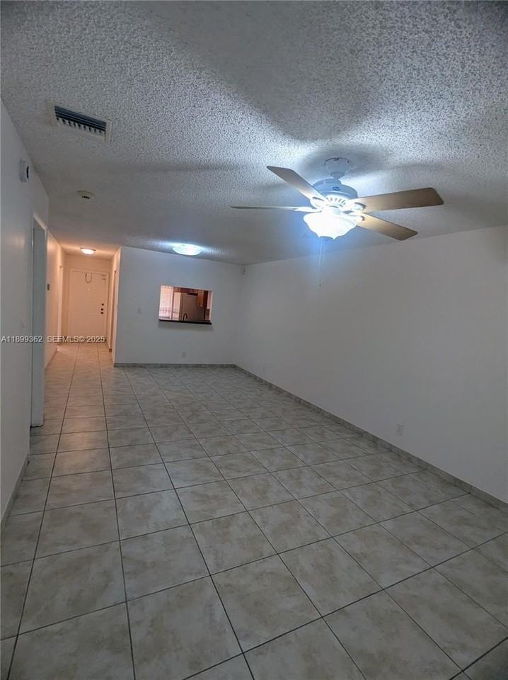 448 Lakeview Dr #2 - Photo 6 of 17