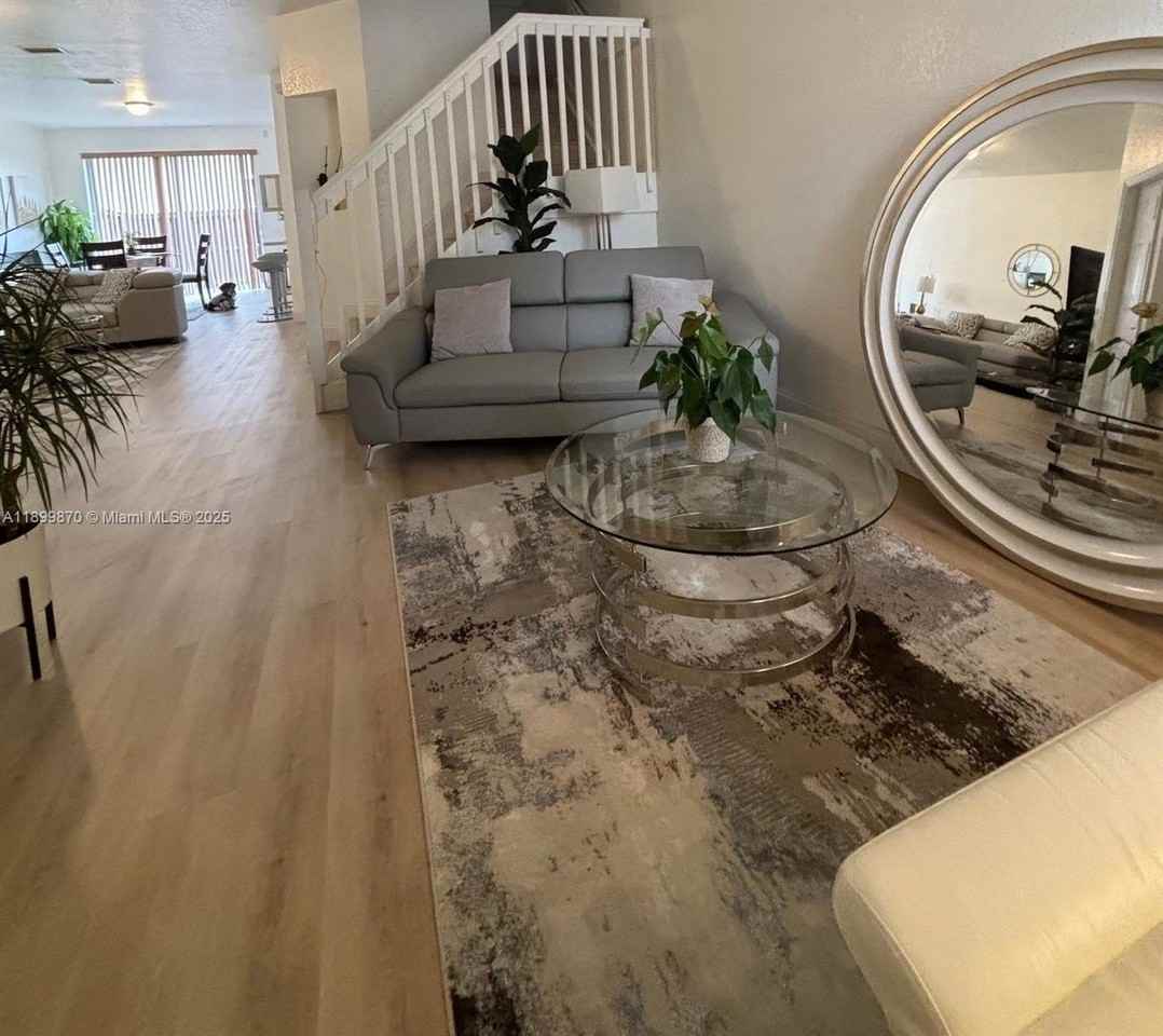 12515 Sw 124th Path - Photo 3 of 38