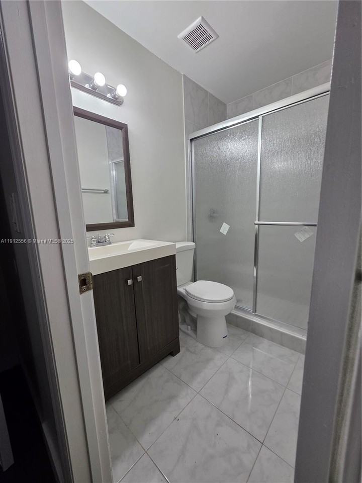 111 Sw 113th Ave #104-8 - Photo 7 of 11
