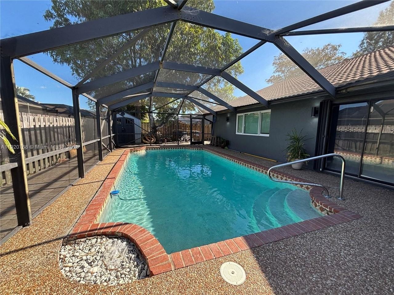 7099 Nw 48th Ct - Photo 7 of 33