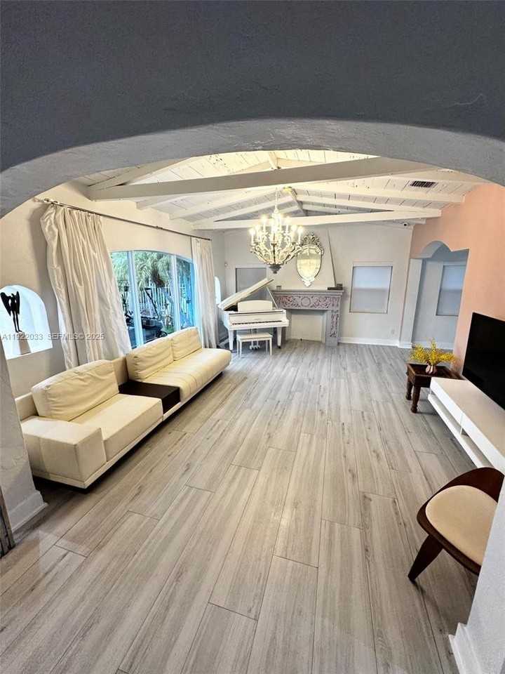 3470 Sheridan Ave #NA - Photo 2 of 41