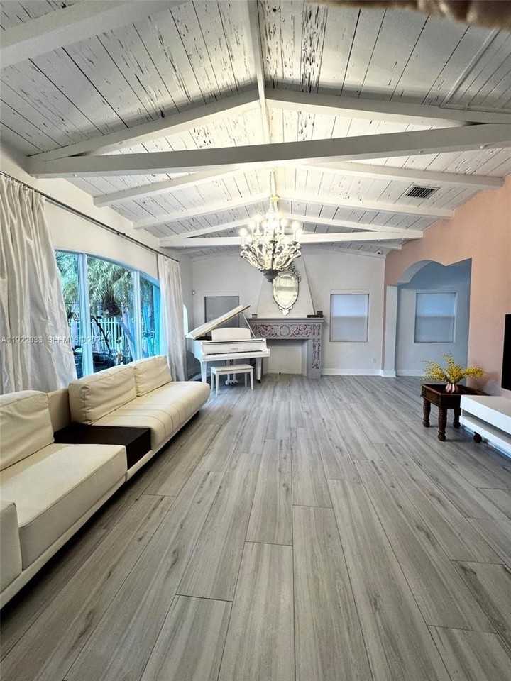 3470 Sheridan Ave #NA - Photo 3 of 41