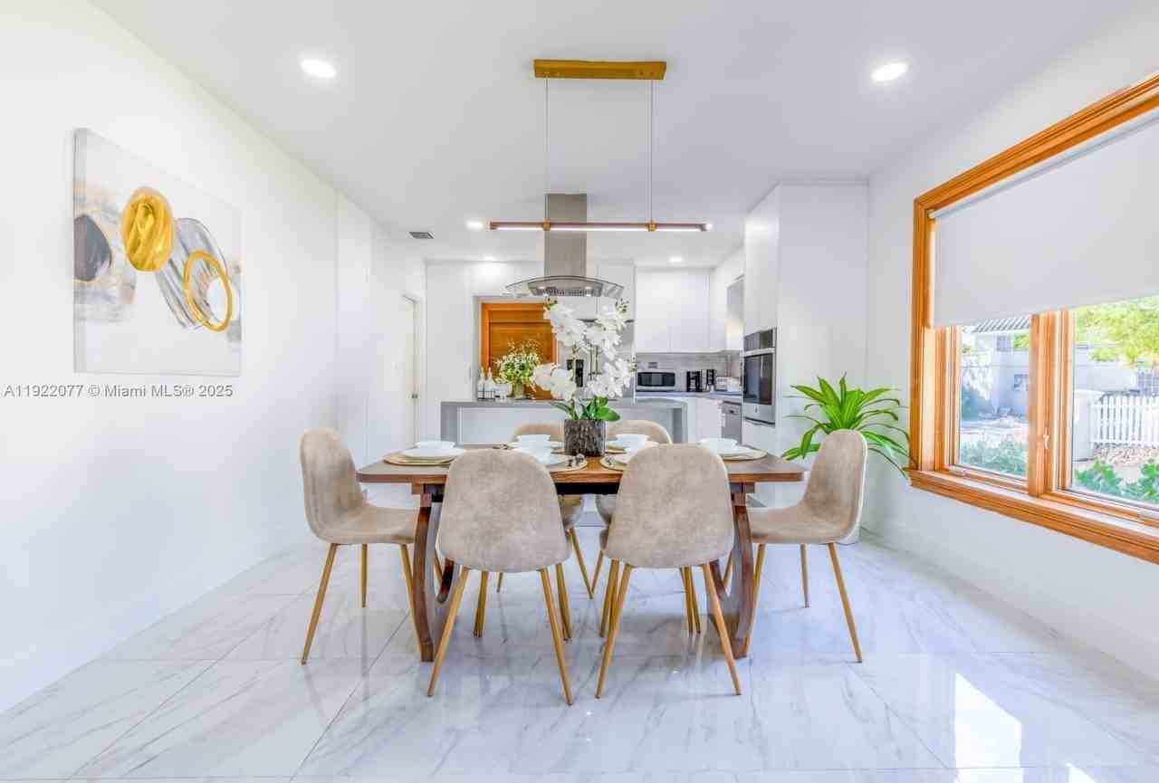 1230 Sw 22nd Ter - Photo 2 of 35