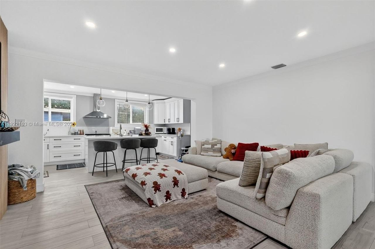 1510 Nw 176th Ter #1510 - Photo 6 of 19