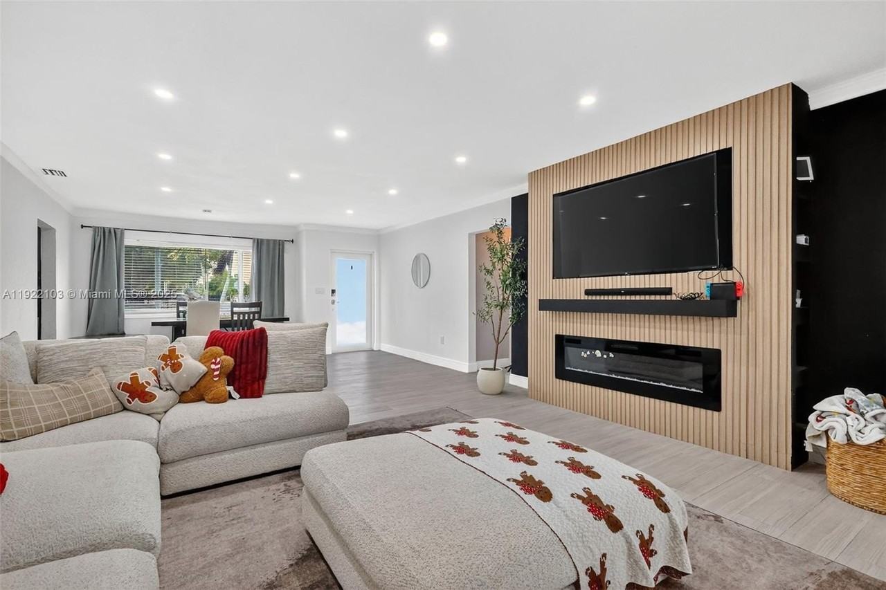 1510 Nw 176th Ter #1510 - Photo 7 of 19