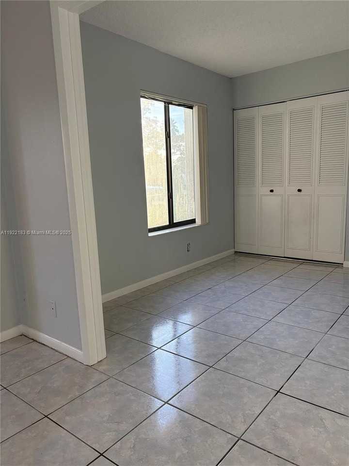 702 Sunny Pine Way #A1 - Photo 4 of 18