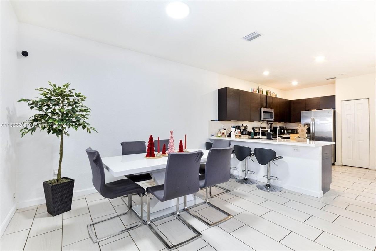 15070 Sw 119th Ln - Photo 6 of 30