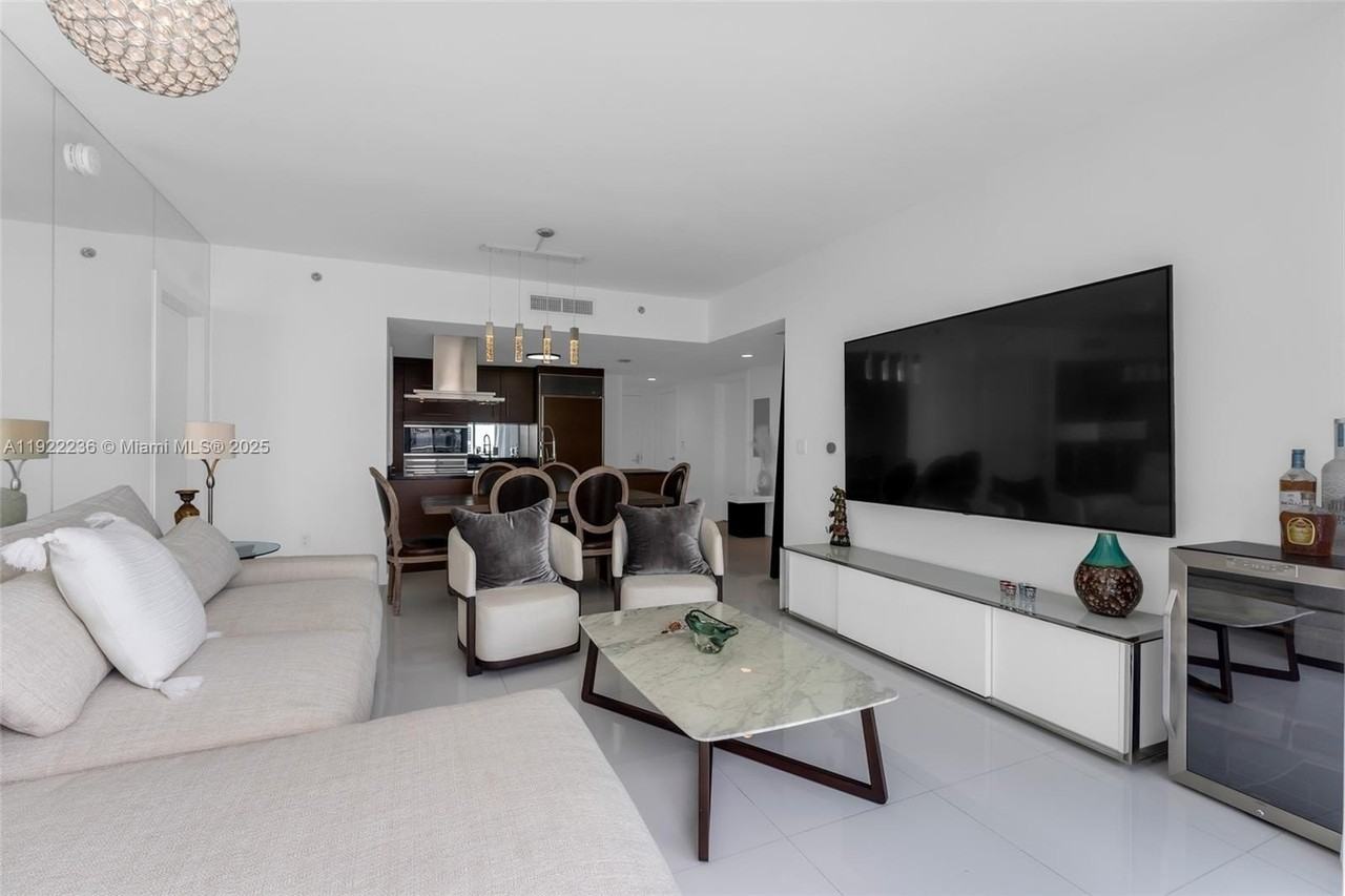 495 Brickell Ave #3511 - Photo 7 of 45