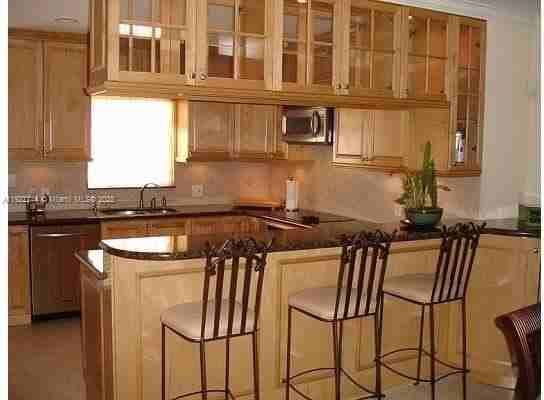 809 Almeria Ave - Photo 3 of 14