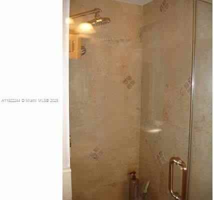 809 Almeria Ave - Photo 7 of 14