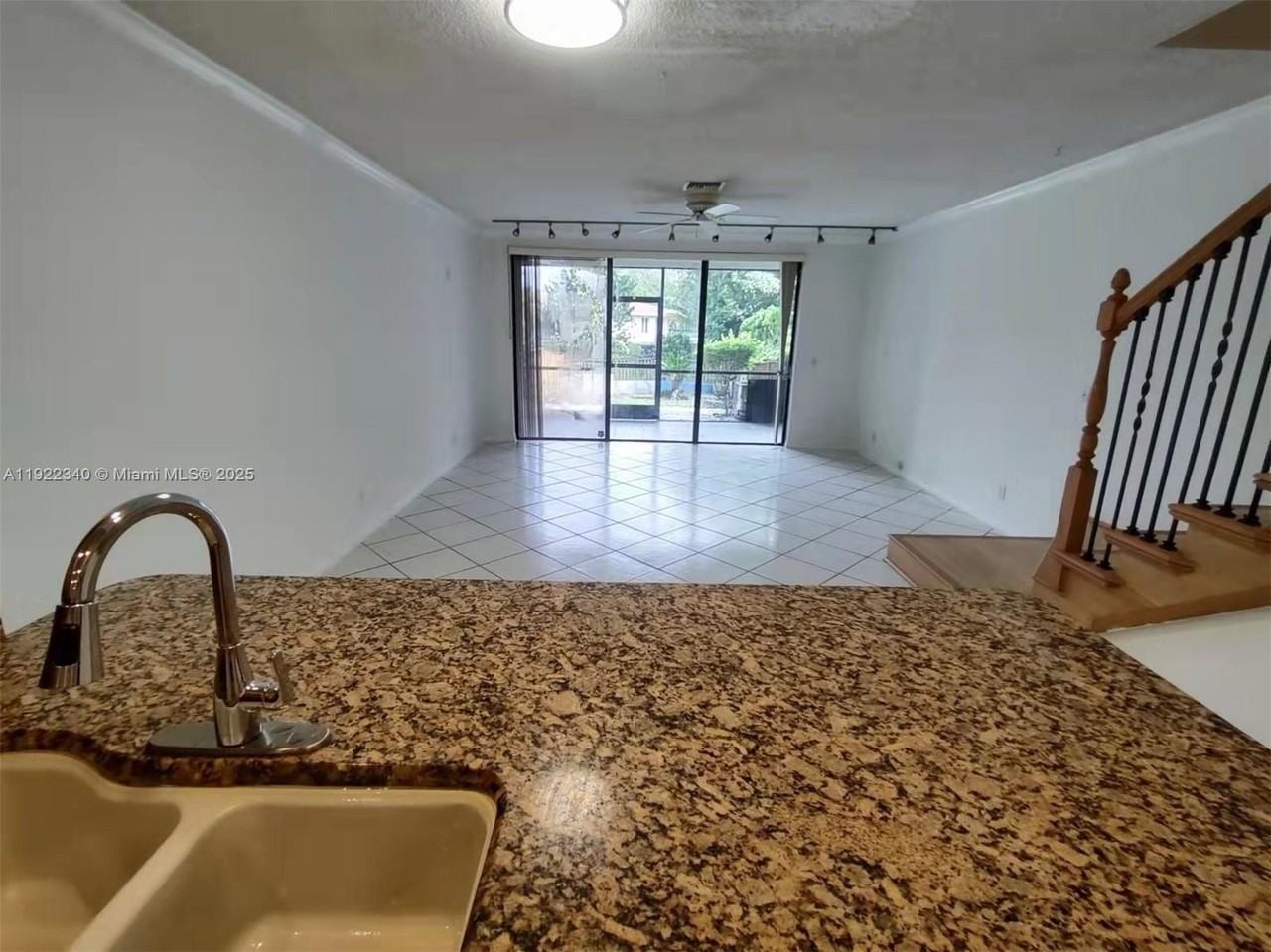 3629 Coral Springs Dr #3629 - Photo 4 of 30