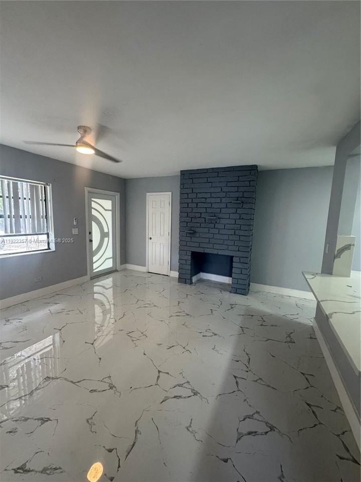 1171 Ne 161st Ter #0 - Photo 3 of 11