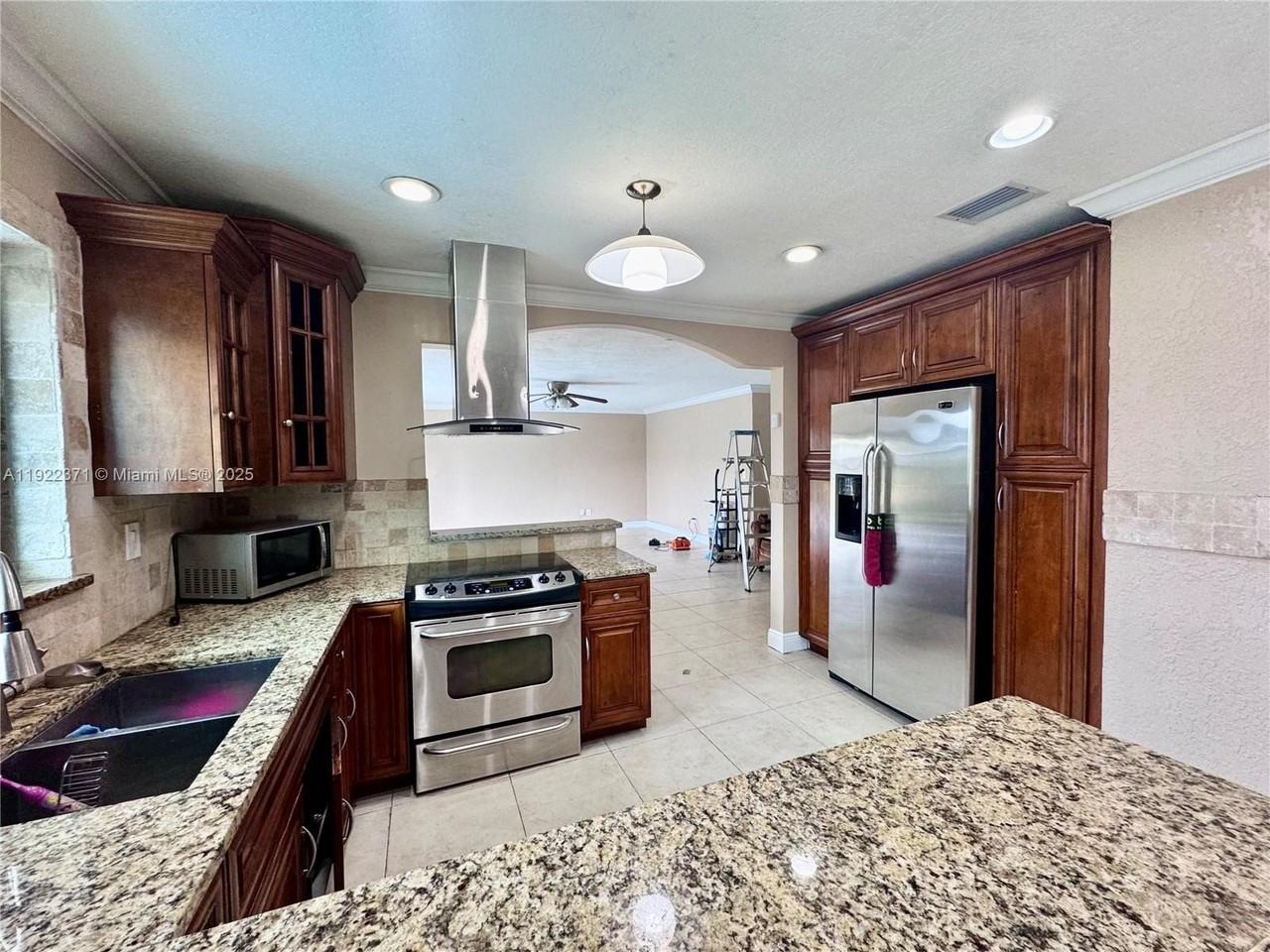 19720 Sw 118th Pl - Photo 3 of 21