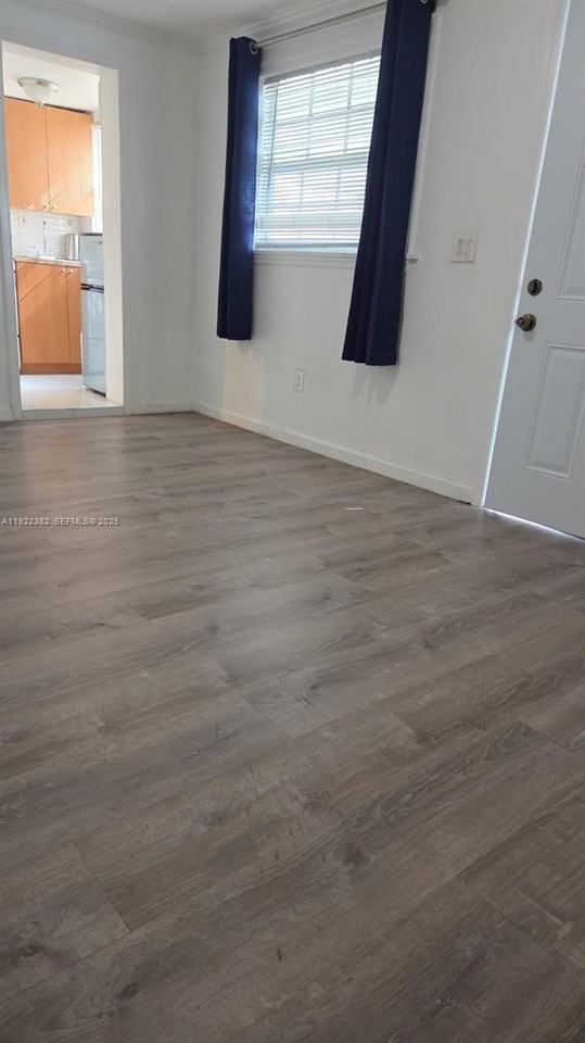 6431 Hayes St #3 - Photo 4 of 10