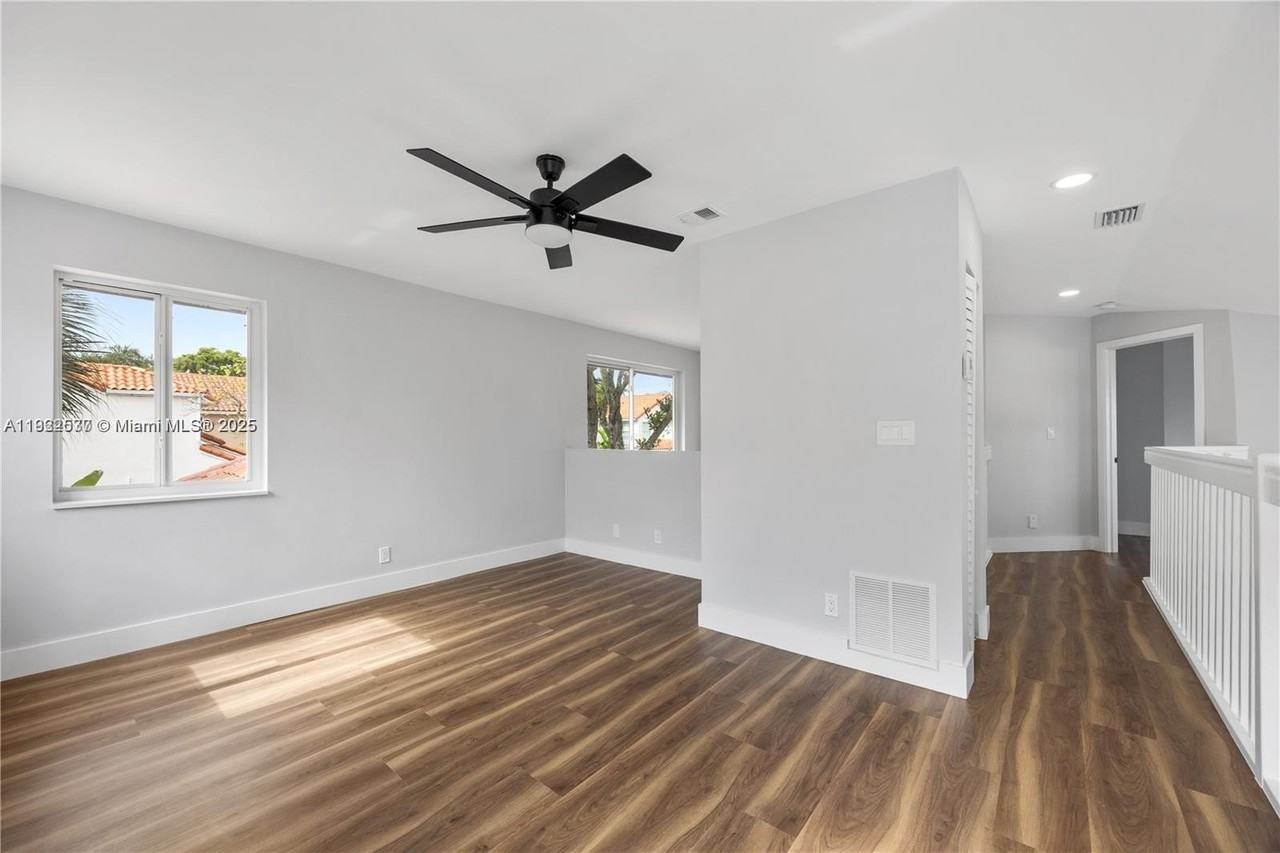 3835 Lombardy St - Photo 7 of 25