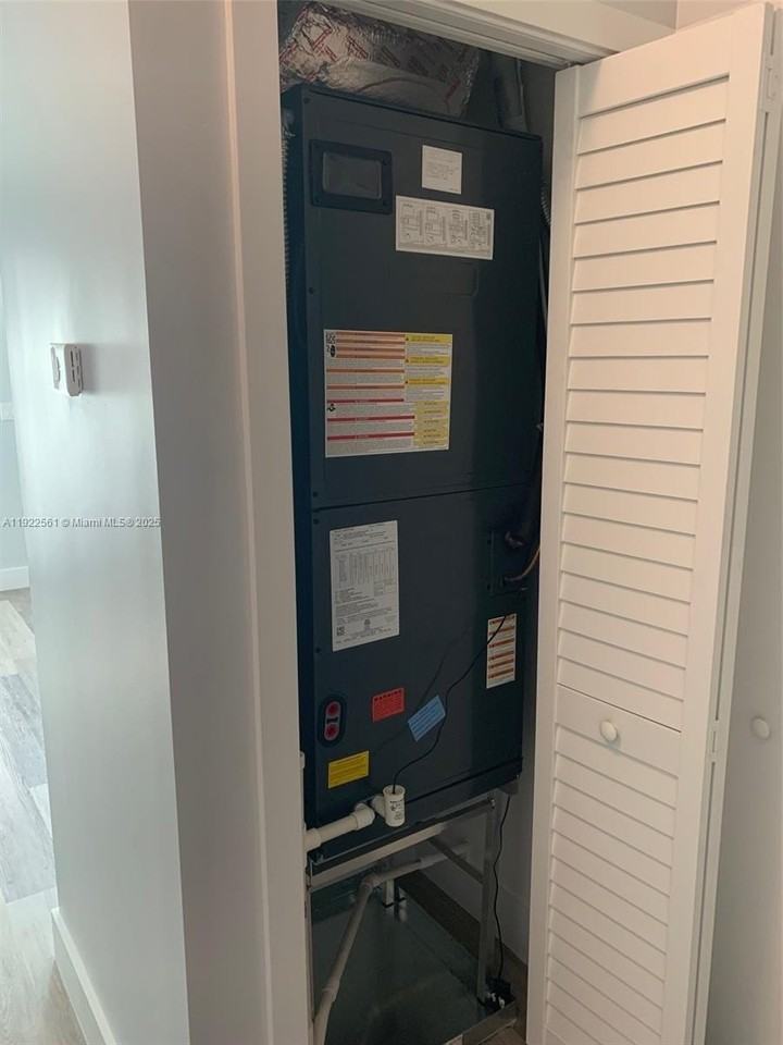 805 E 28th St #805 - Photo 7 of 15