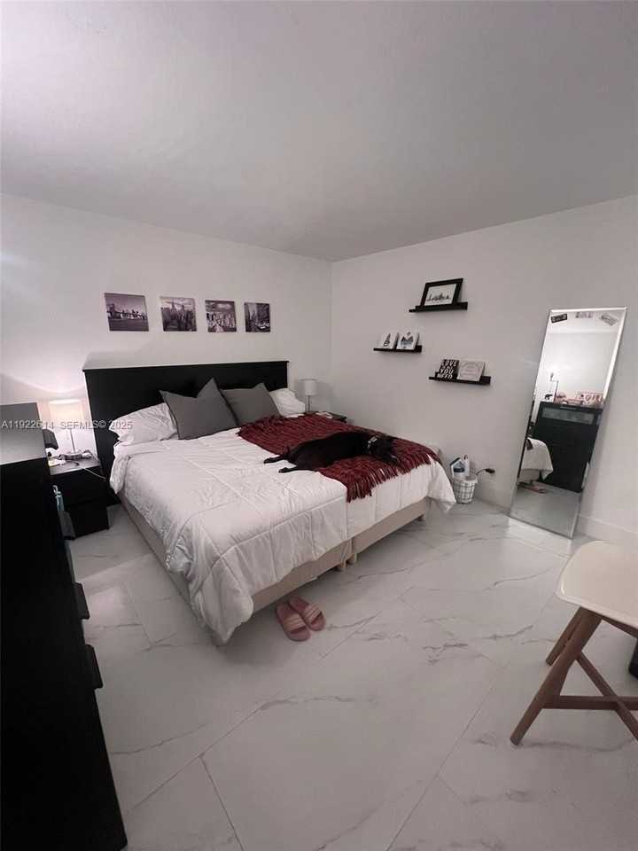 2970 Northeast 16th Avenue #111