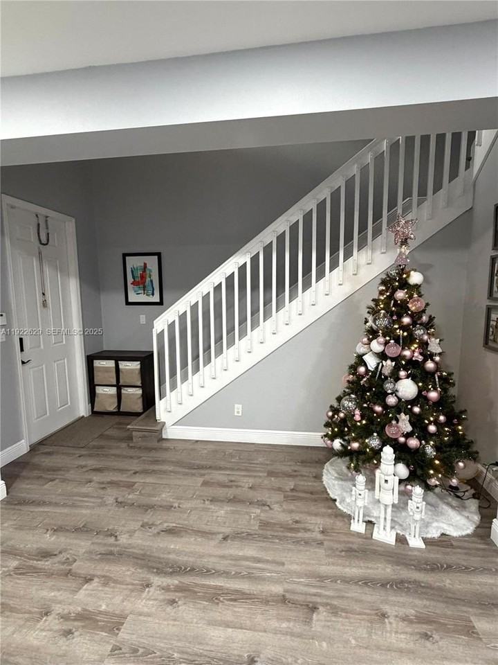 1505 Sw 147th Ave #1505 - Photo 5 of 36