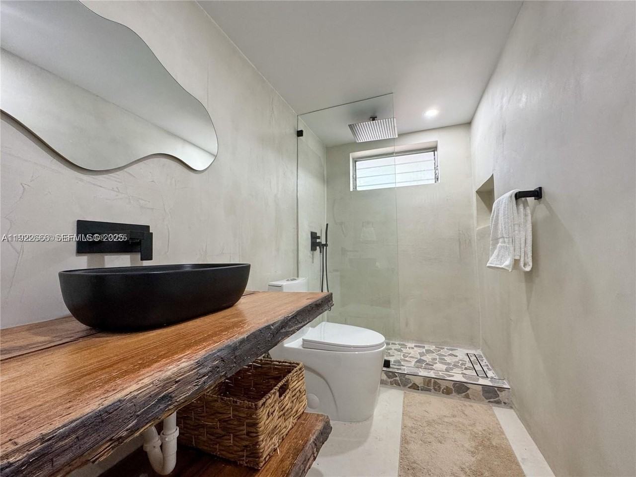 1631 Northeast 114th Street #106 - Photo 7 of 13