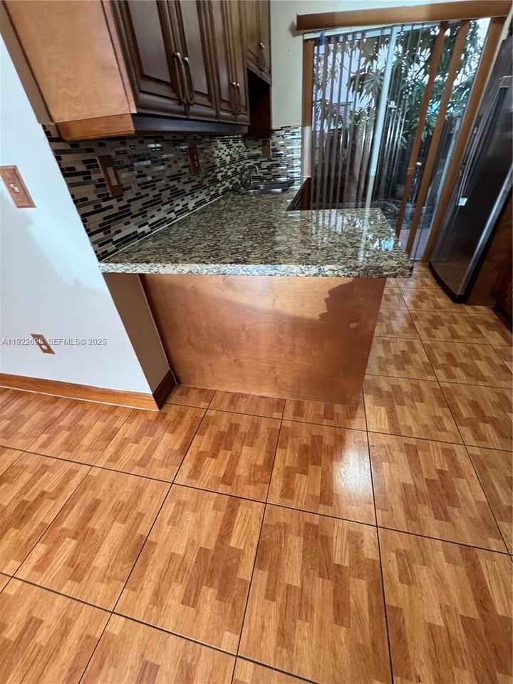 8013 Lake Dr #105 - Photo 3 of 18