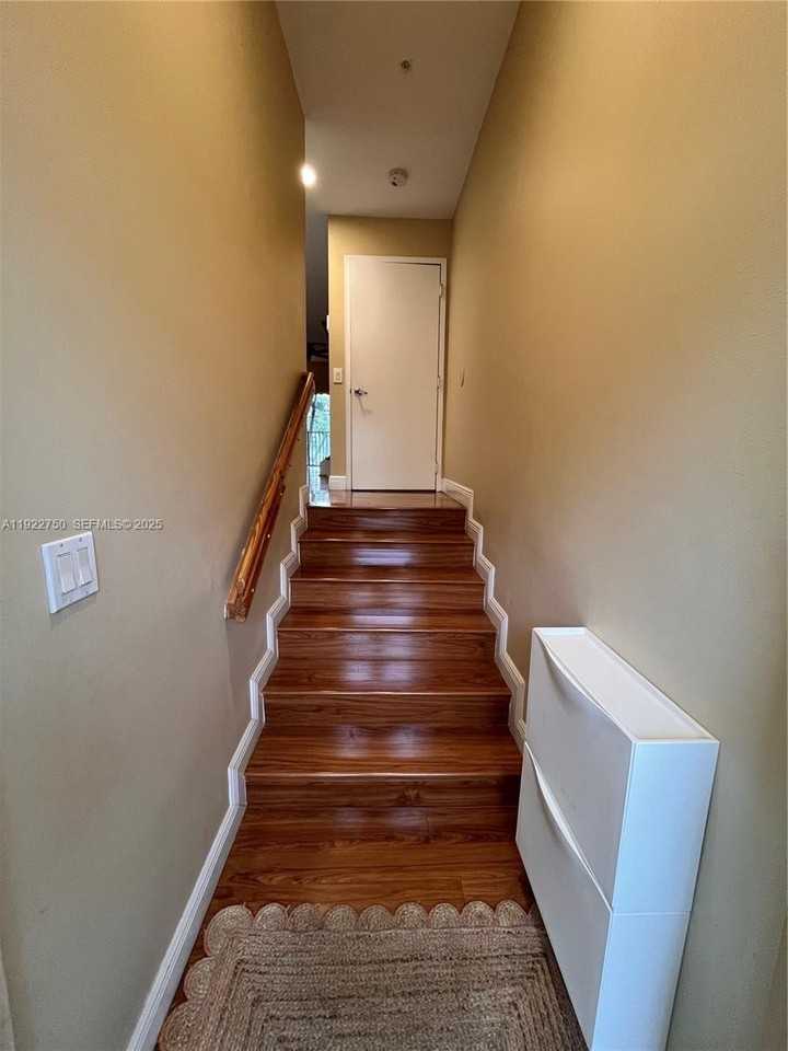 730 Ne 90th St #109 - Photo 3 of 23