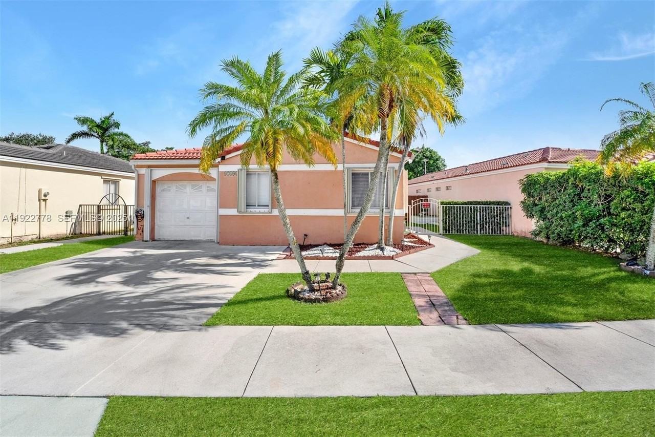 17101 Sw 142nd Pl - Photo 2 of 27