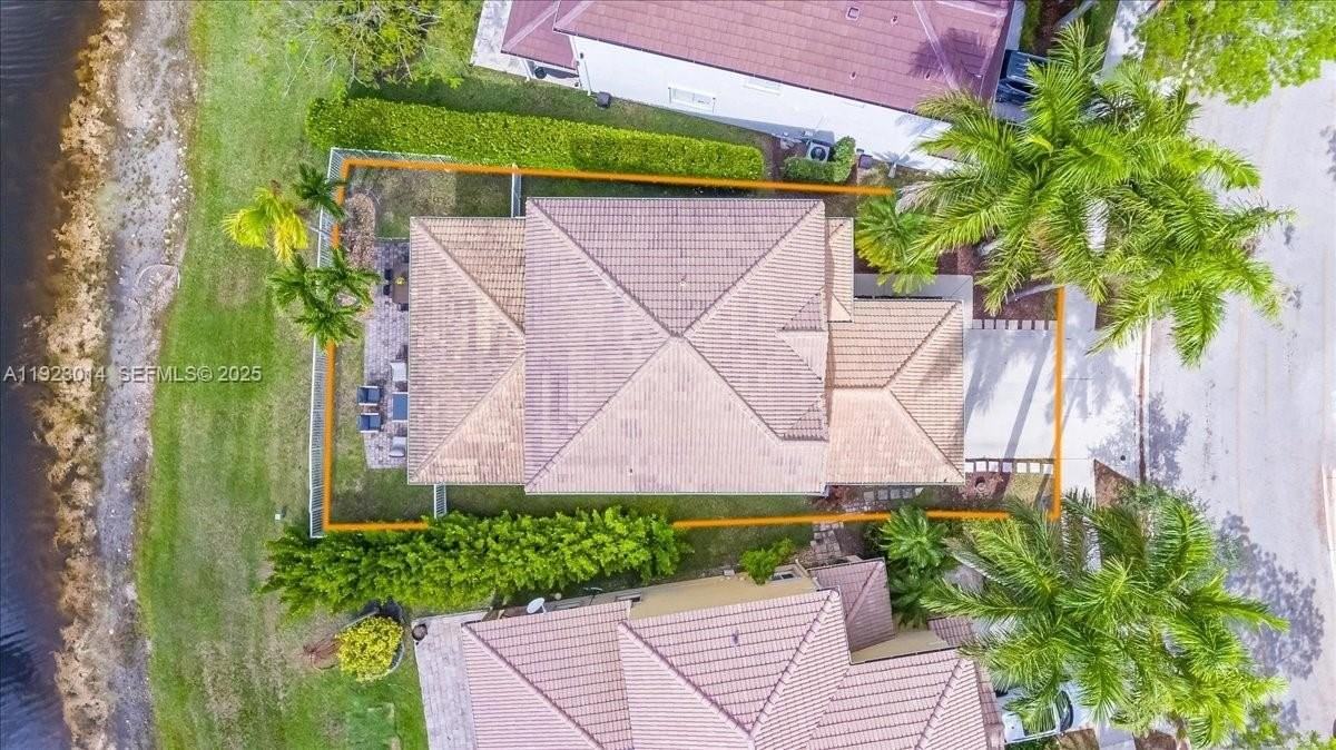 920 Golden Cane Dr - Photo 2 of 20