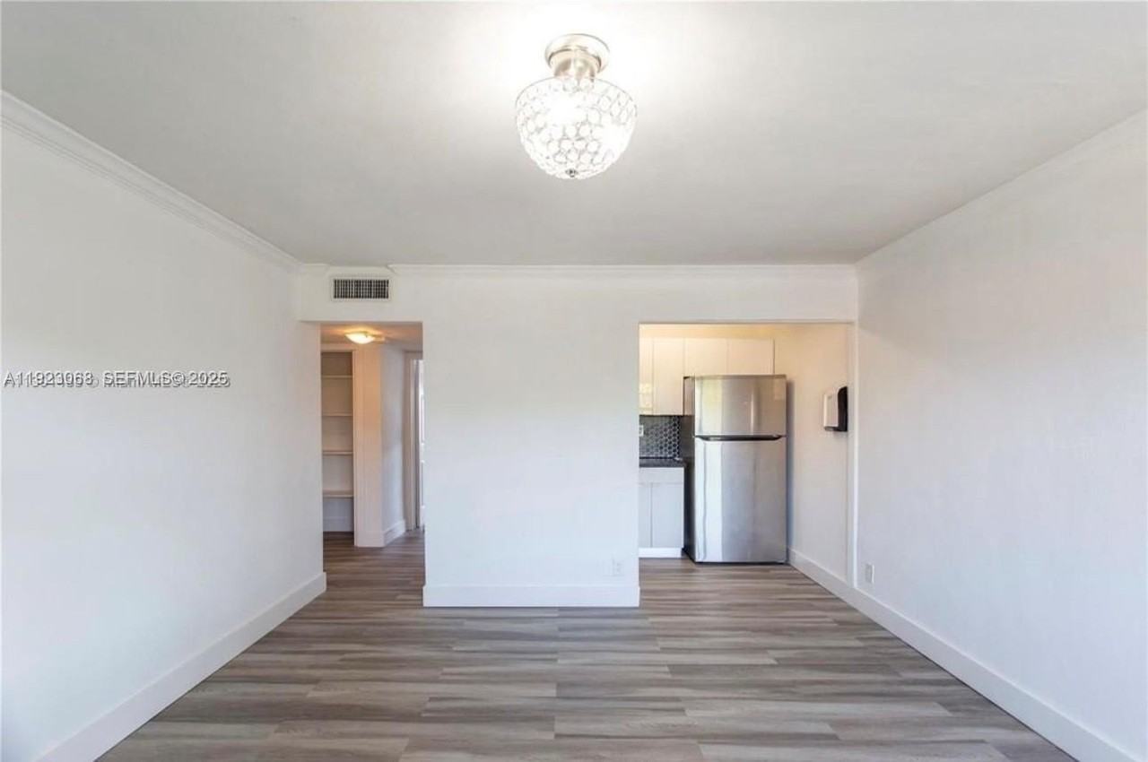 11005 Sw 1st St #205 - Photo 3 of 10