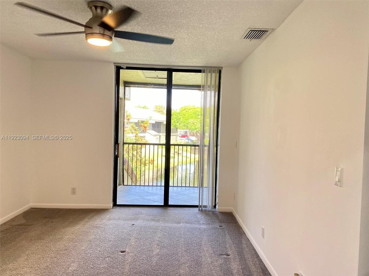 2436 Nw 49th Ter #4329 - Photo 6 of 15