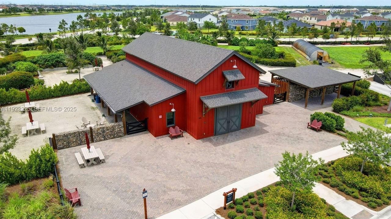 19552 19552 Whispering Creek Rd #1 - Photo 5 of 16