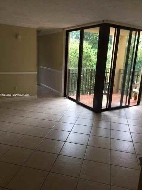 3561 Sw 117th Ave #7-308 - Photo 3 of 7