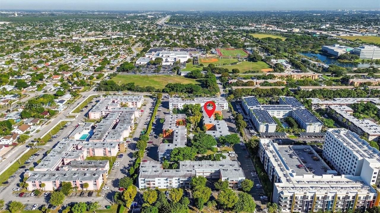 11309 Sw 200th St #209C