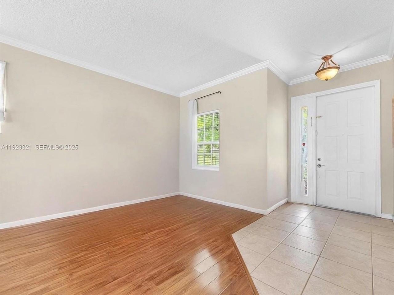 168 Canterbury Pl - Photo 2 of 7